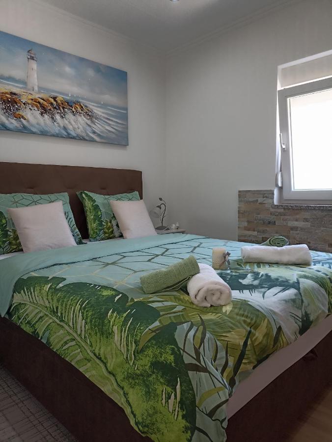 Apartman Lara Zadarアパートメント エクステリア 写真